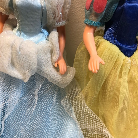 Vintage 6.5” mini Disney Cinderella & Snow White Dolls - Picture 2 of 9